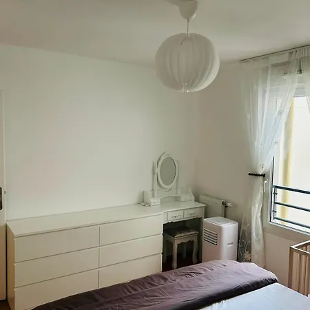 F3 Calme A 2 Min De Versailles فيروفلاي